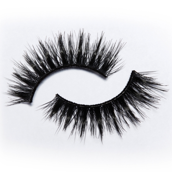 Eylure Definition No.126 False Lashes - Picture 2 of 3